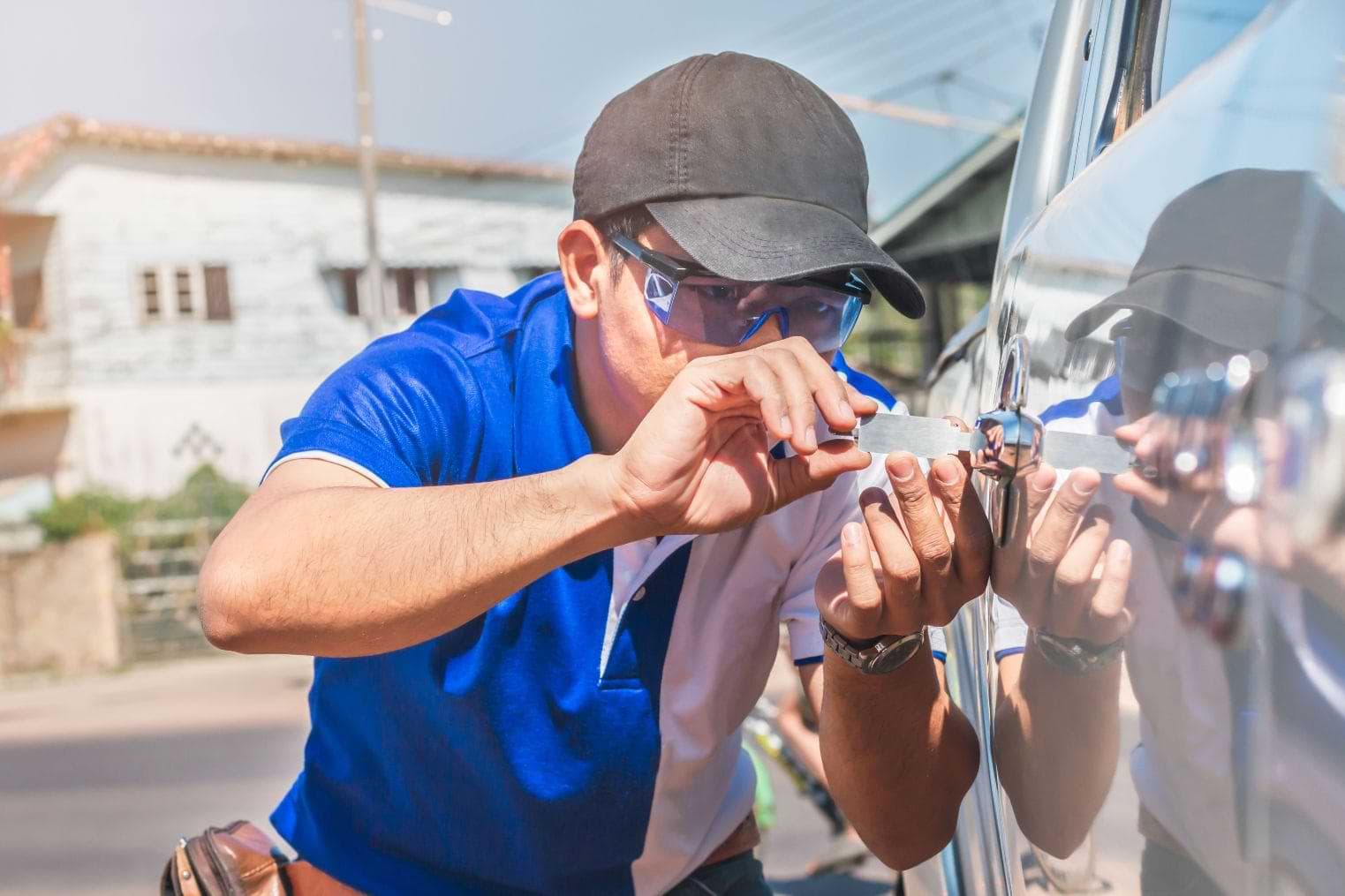 Locksmith With A Car