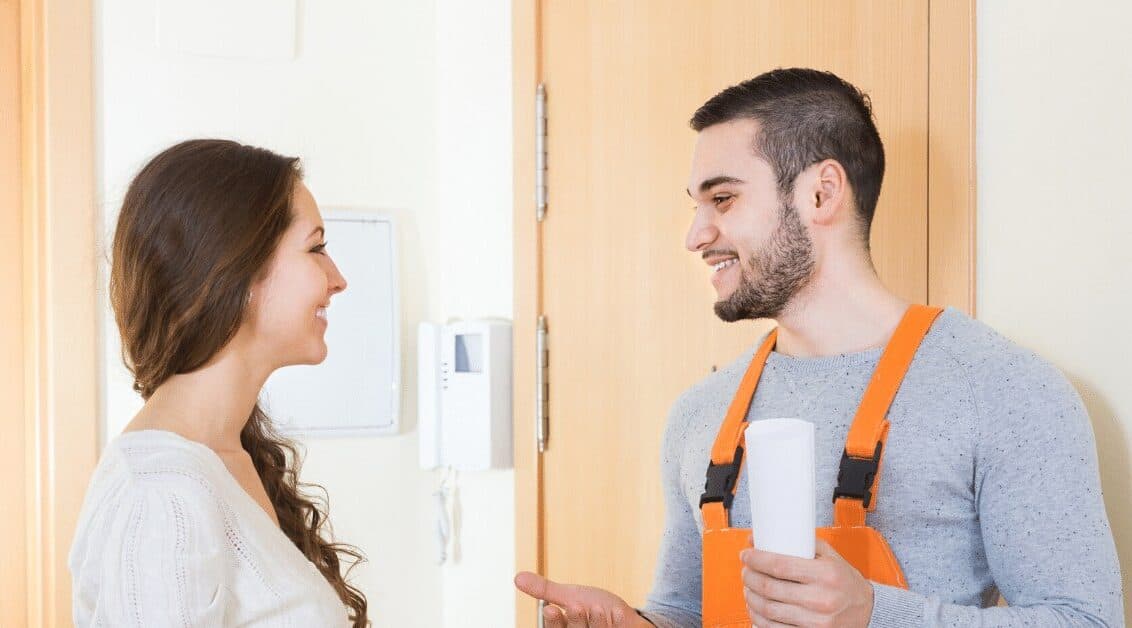 Plumber With A Customer Aspect Ratio 1472 816