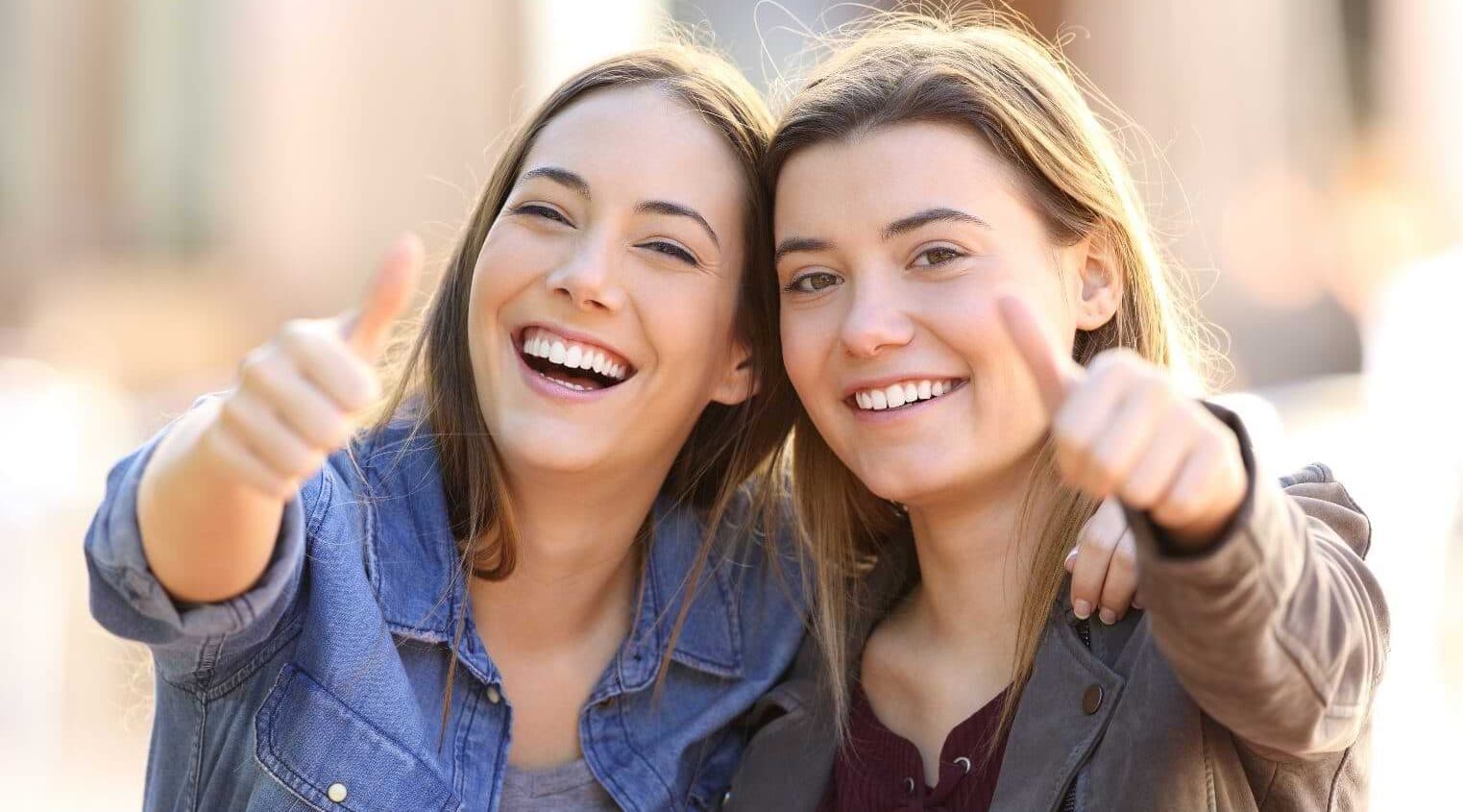 Happy Female Customers 1 Aspect Ratio 1472 816