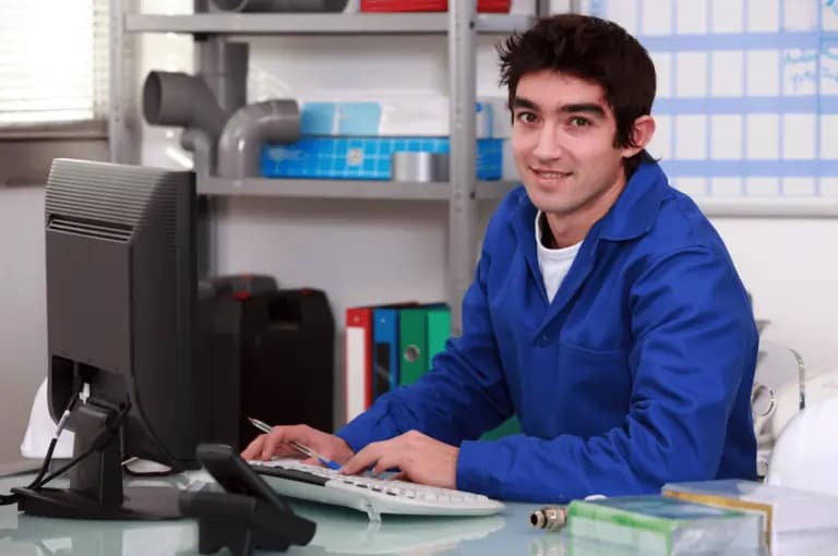 Technician Scheduling Jobs Office Computer V16231249
