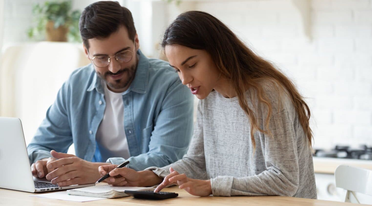 How Your Service Business Can Save +$5,000 This Tax Season