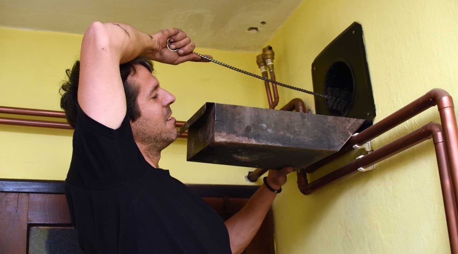 Chimney Cleaner 1 Aspect Ratio 1472 816