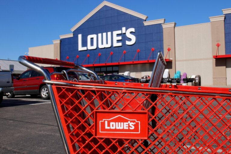 Lowe's sign and cart