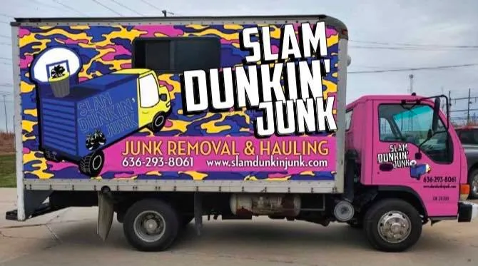 Slam Dunkin Junk Removal Pink Truck V1341044