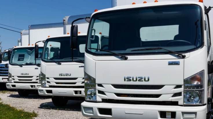 Isuzu Truck Aspect Ratio 1472 816